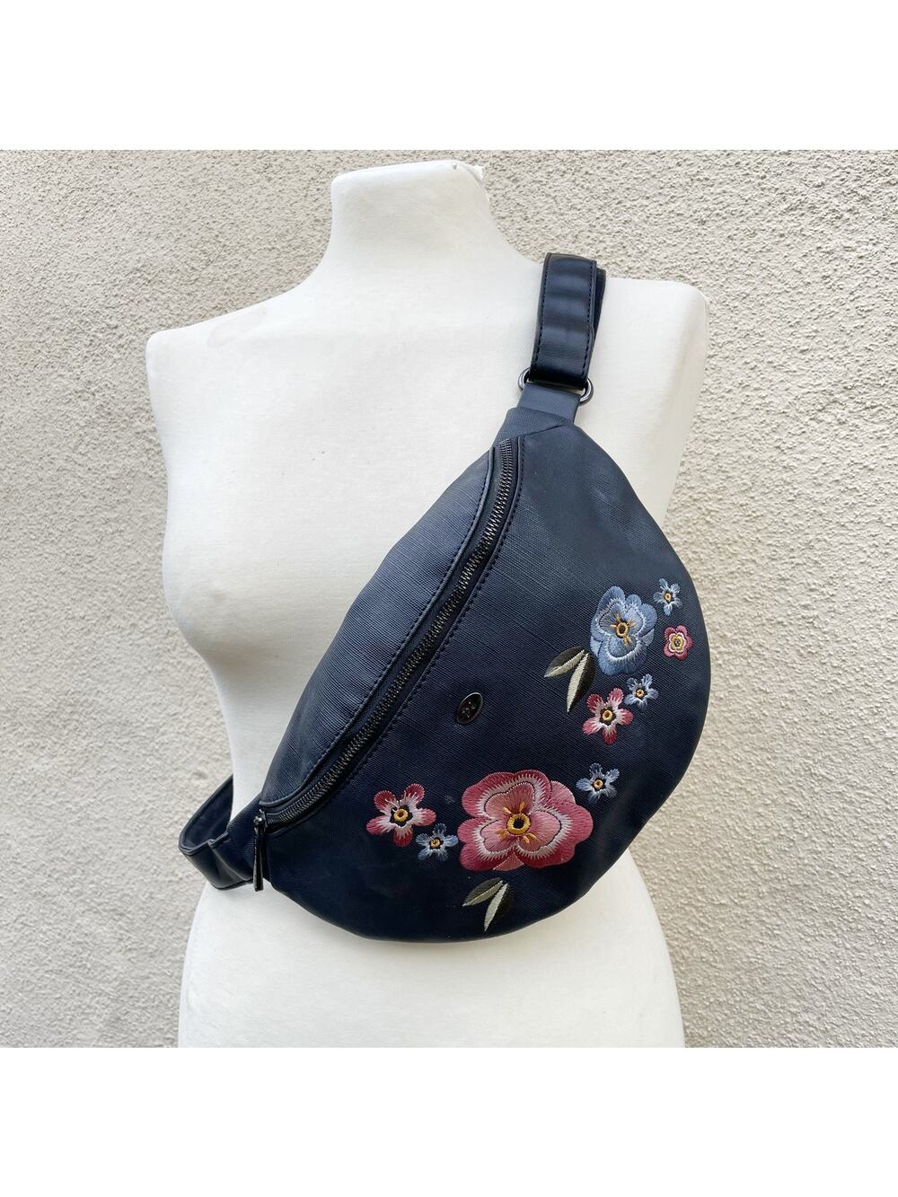David Jones Black Faux Leather Chest Belt Bag Embroidered Flowers